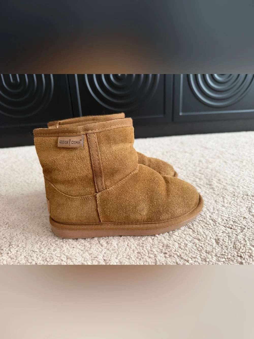 Minnetonka Kids Girls Brown Suede winter boots size toddler 12